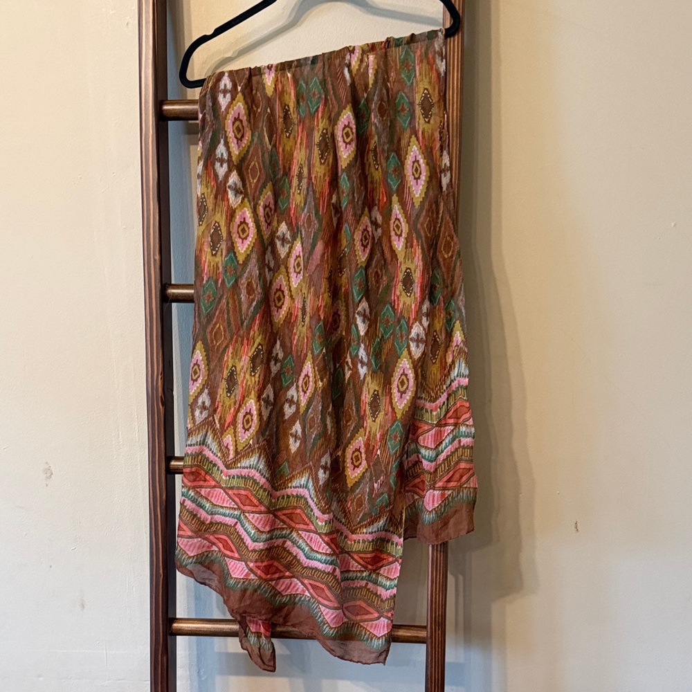 Colorful Geometric Patterned Scarf